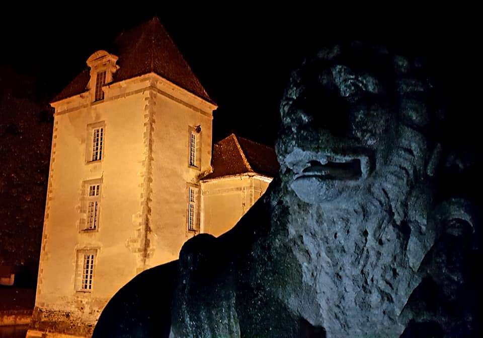 La visite nocturne du château de Commarin