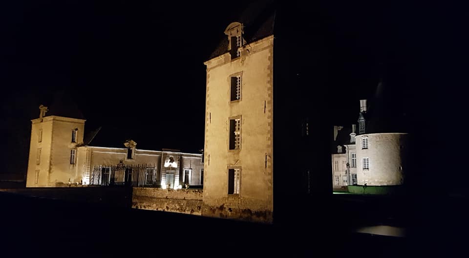 La visite nocturne du château de Commarin