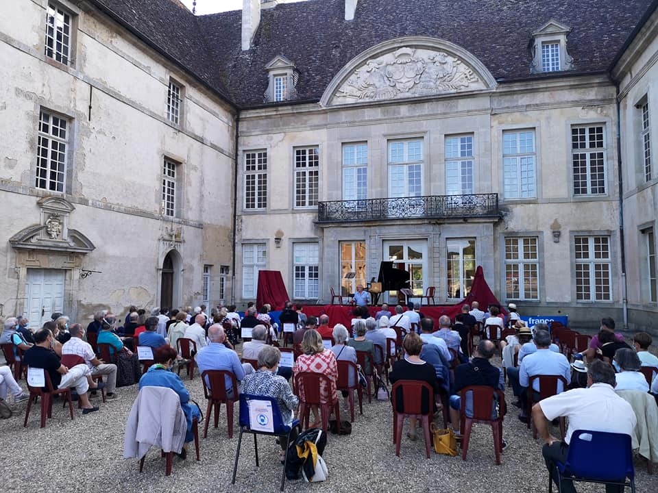 Quelques mots du président de la SA2C, juste avant le concert du Trio Chausson