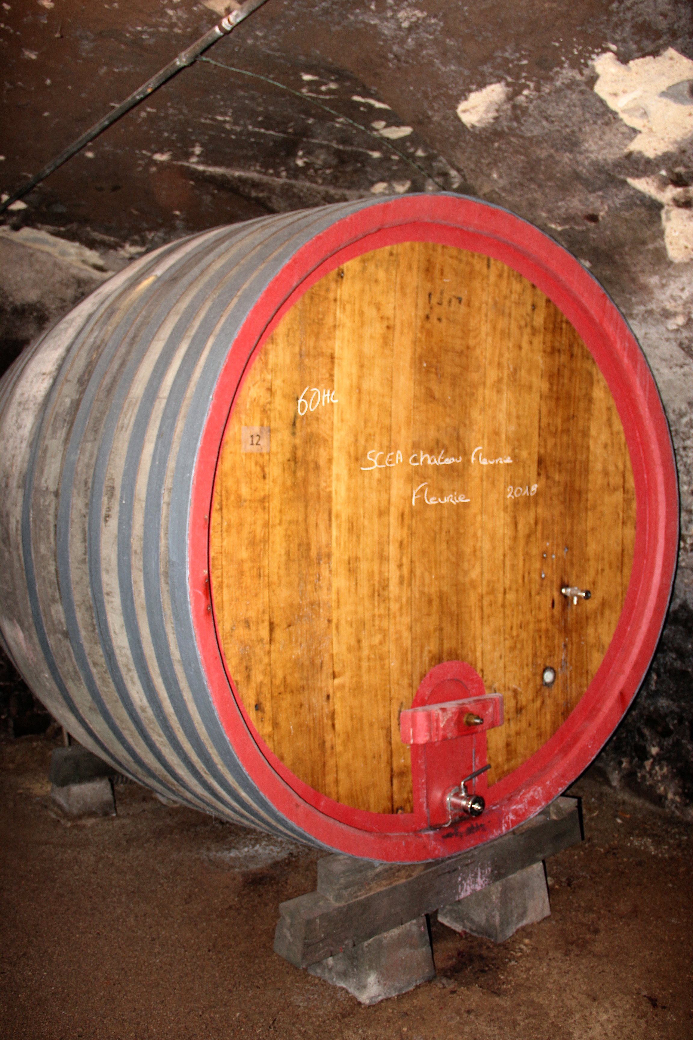 Dans les Caves de la Maison Jean Loron