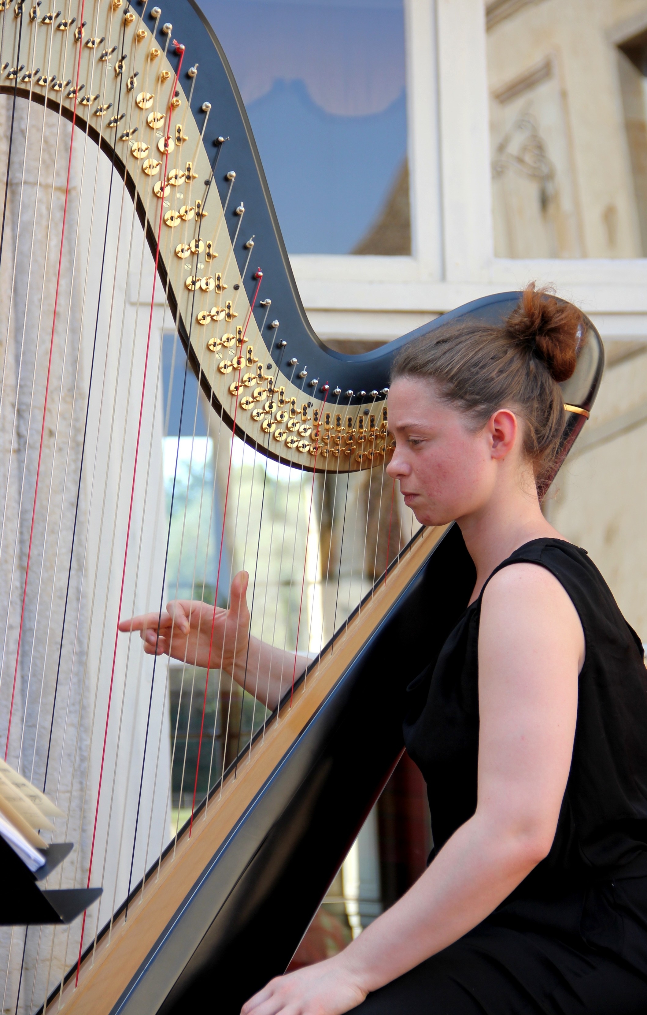 Joanna Ohlmann, harpiste du Trio Zerline