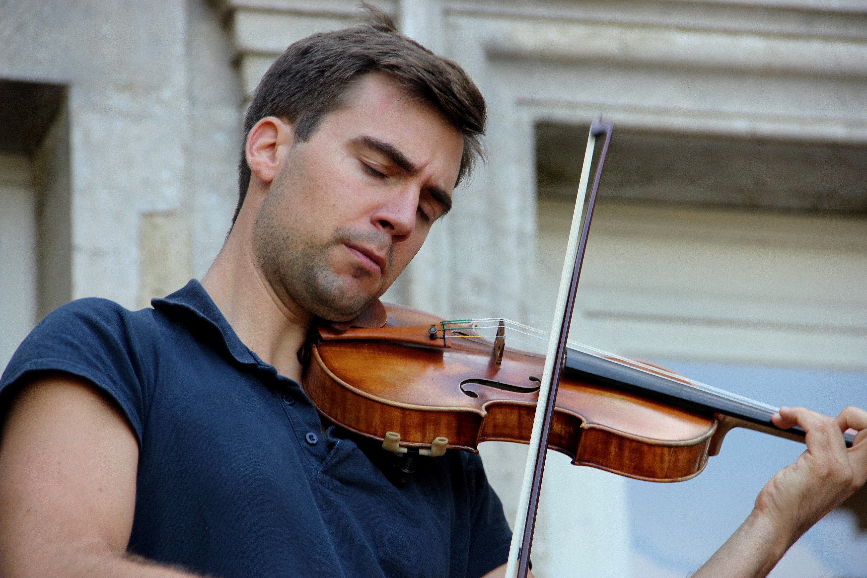 Mathieu Handtschoewercker, du Trio Chausson, en répétition