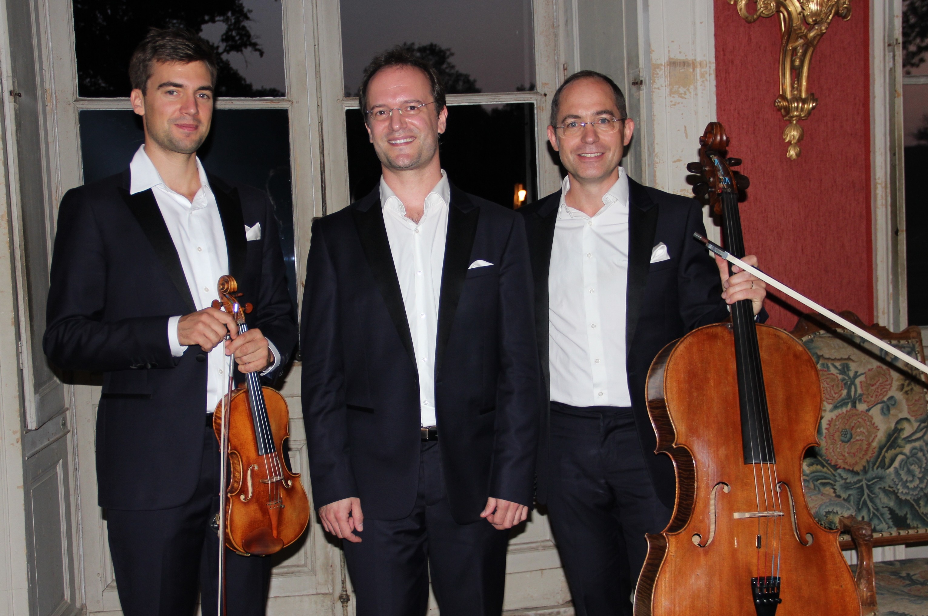 Le Trio Chausson dans un salon du château de Commarin