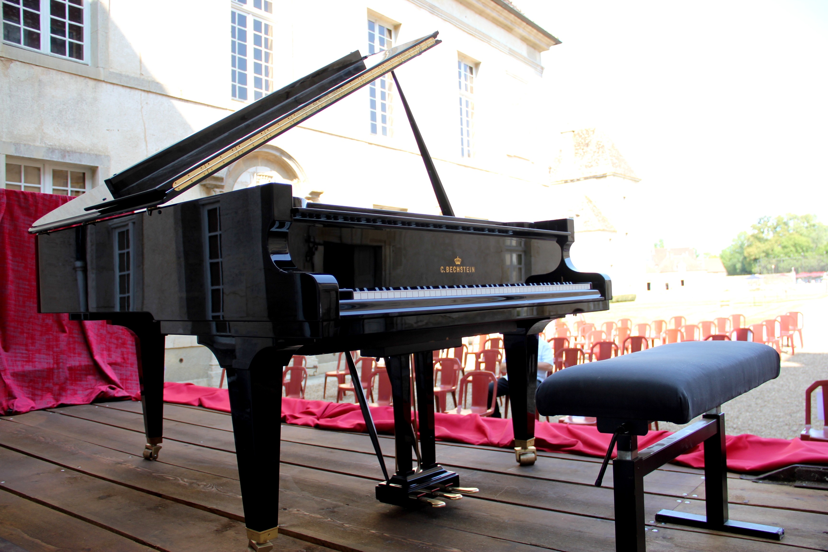Le piano Bechstein est prêt